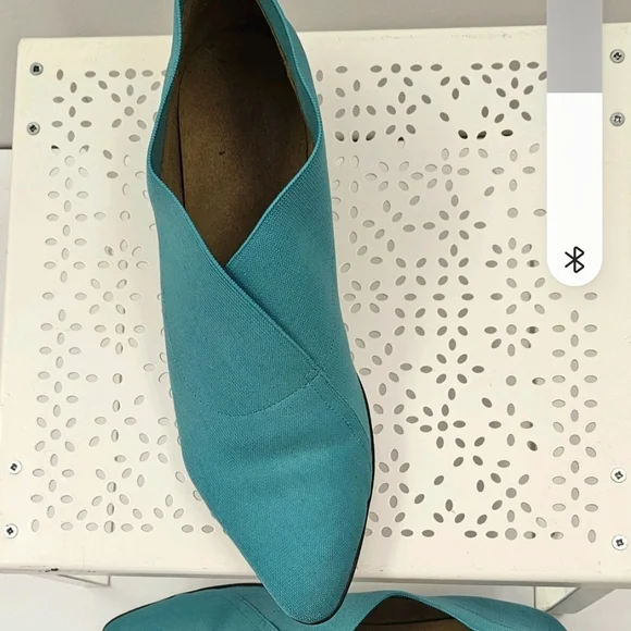 John Fluevog Blue Flats Minimalist Design - Picture 1 of 3
